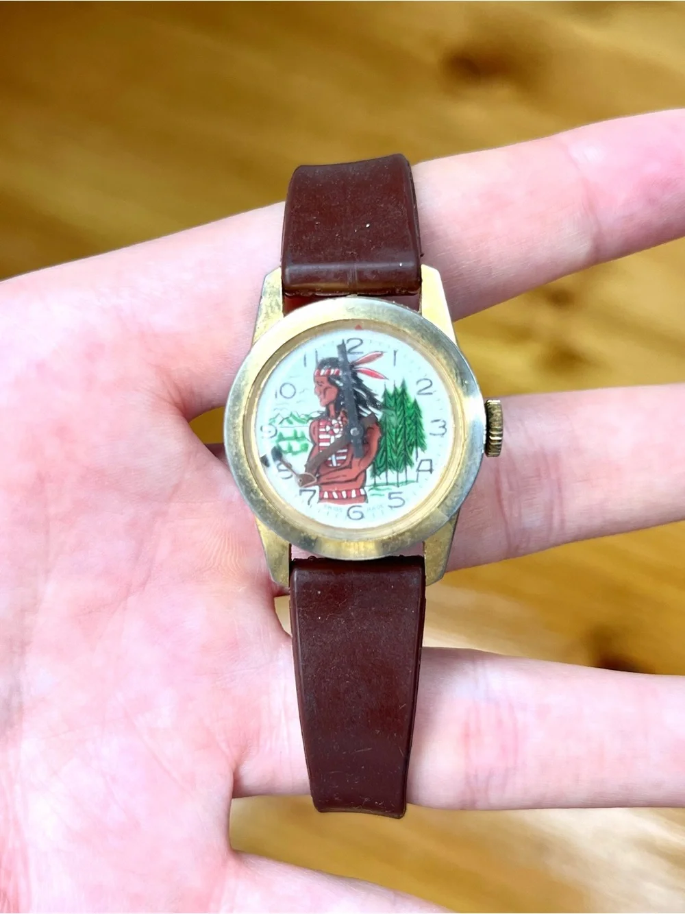 Vintage Native American Indian Hatchet Swiss Made Watch Brown Band 14 mm